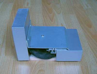 金属盖板型外墙转角变形缝装置详解